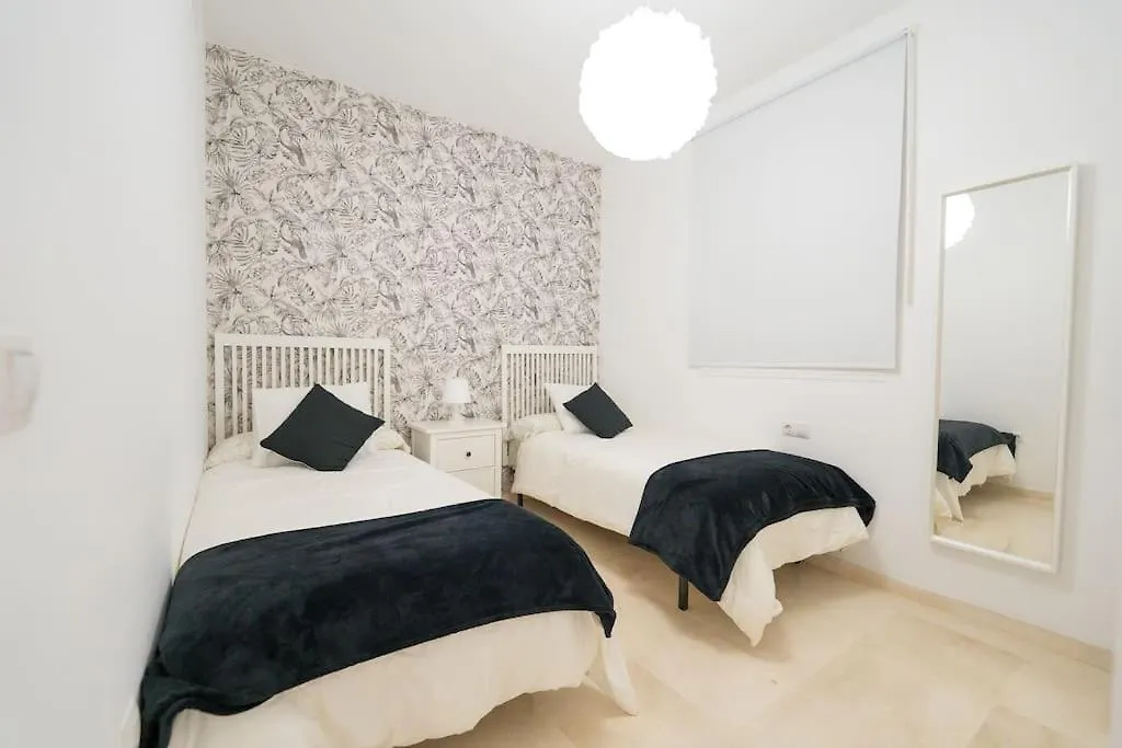 Apartamento En El Centro De La Ciudad 塞维利亚 0*,